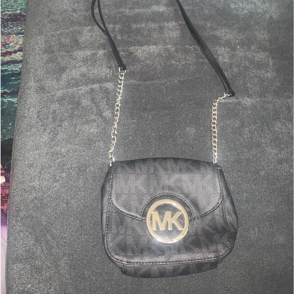 Michael Kors Logo crossbody.
